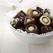 Форма для шоколадных конфет Lekue 0217215R01M017 Triangle красная