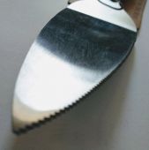 Лопатка с режущей кромкой DYNASTY 26054 деревянная ручка 28 см