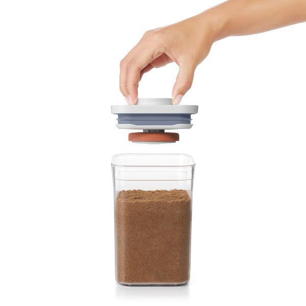 Зволожувач для цукру OXO FOOD STORAGE теракотовий (11235700) 11235700 фото