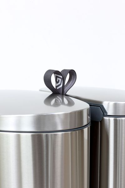 Бак для мусора Brabantia Pedal Bin FlatBack 30 л Матовый стальной (482007) 482007 фото